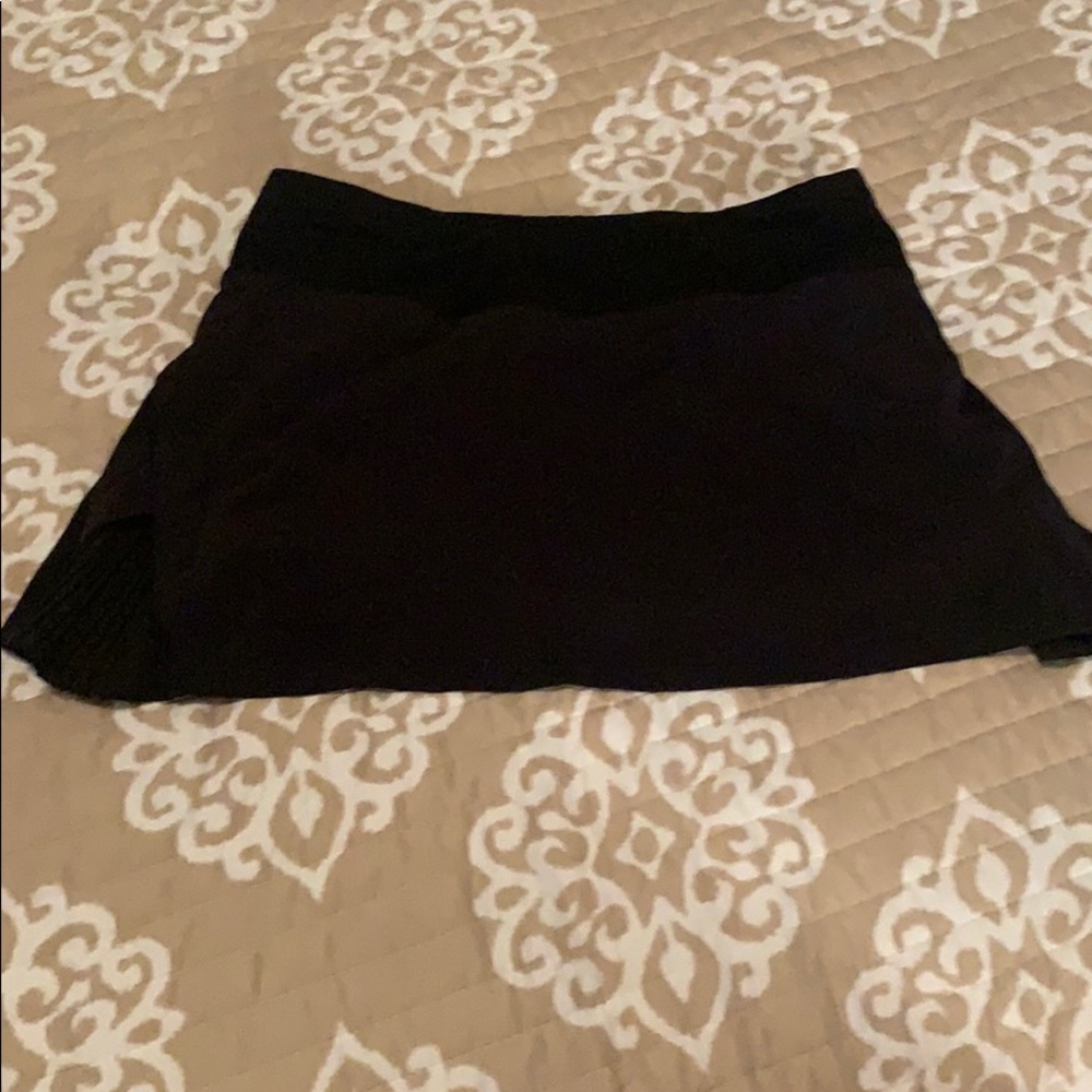 Play off the pleats skort size 4